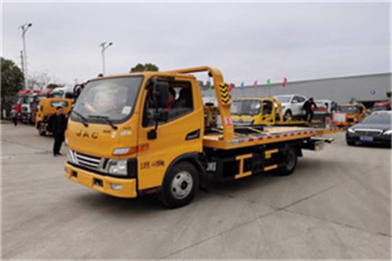 武汉汽车应急救援-汽车拖车救援-服务电话